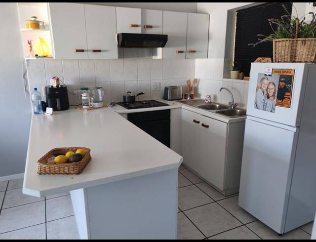1 BEDROOM APARTMENT FOR SALE IN NORTHCLIFF